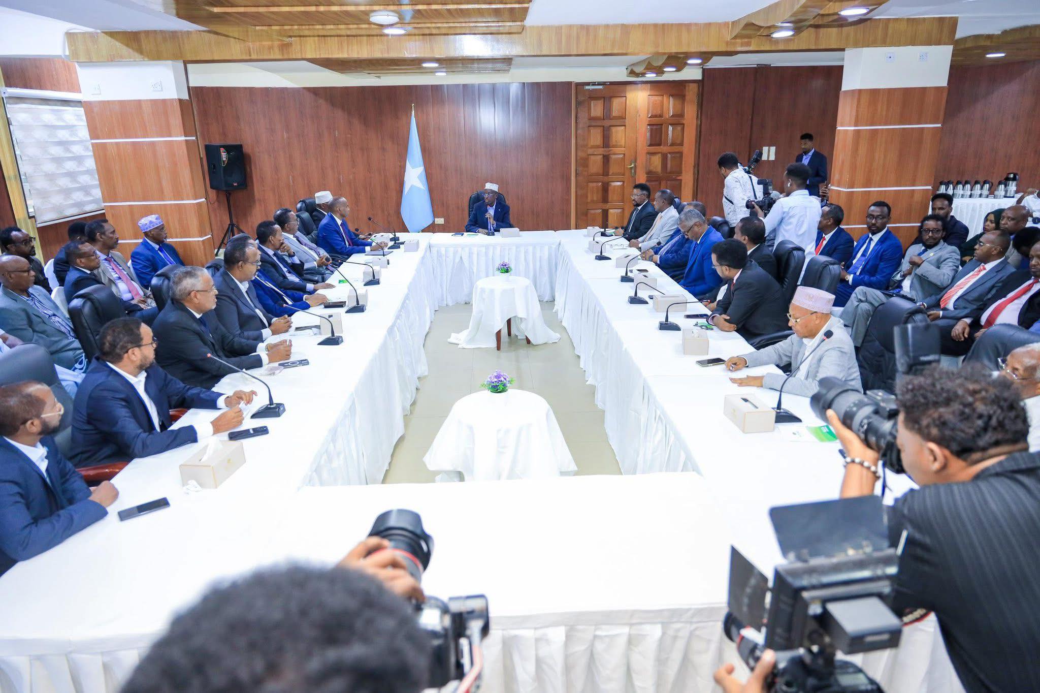 Somalia’s opposition leaders seated at a large meeting at the Jazeera Hotel in Mogadishu, discussing their rejection of the “One Person, One Vote” electoral system.
