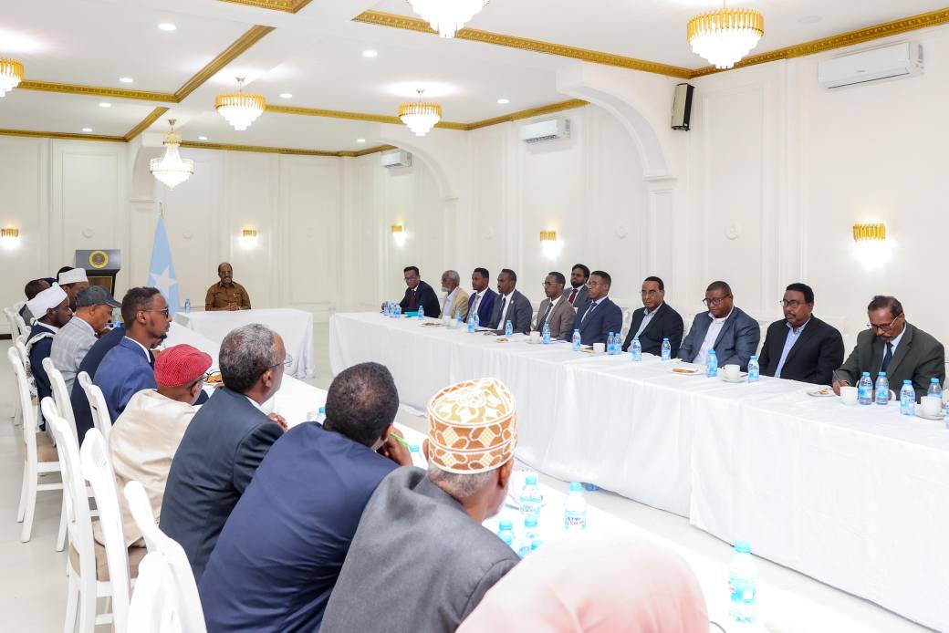 President Hassan Sheikh Mohamud meeting with the leadership of political parties, clarifying the government’s commitment to implementing "One Person, One Vote" elections.